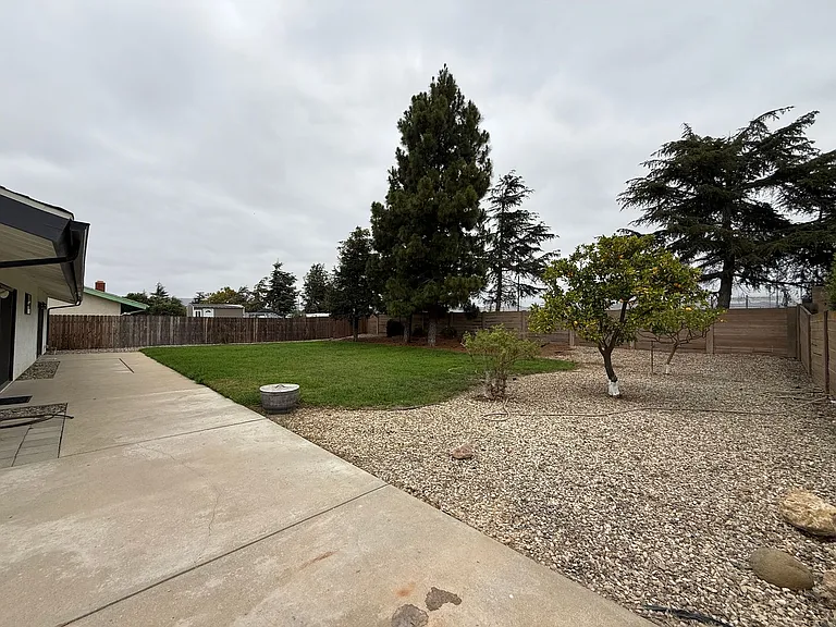 1693 E Alvin Ave — Photo 43