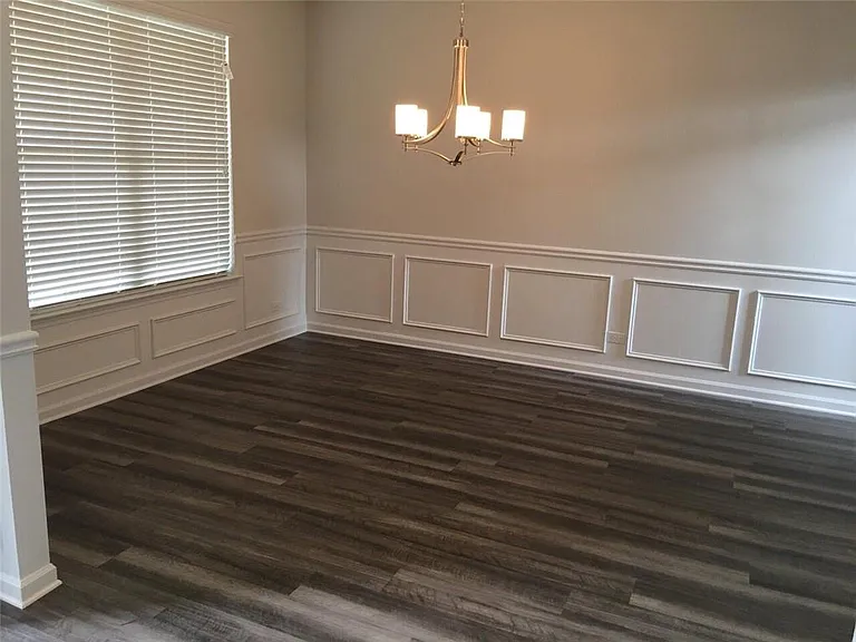 5650 Mirror Lake Dr — Photo 5