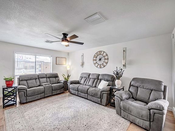 5th image of 3542 Shell Ave