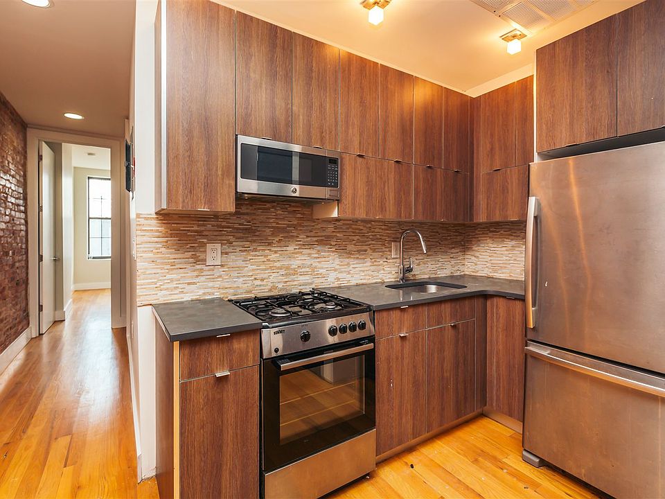 000_008_1715_Greene_Unit_3L-5