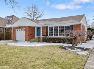 241 Gillick St, Park Ridge, IL 60068