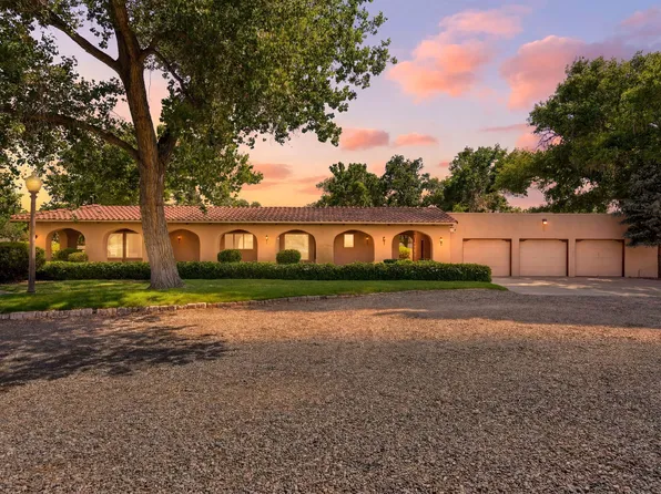 8805 Rio Grande Blvd NW, Los Ranchos De Albuquerque, NM 87114