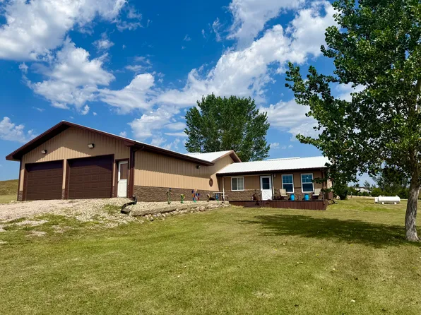 308 Lakeside Dr, Pierre, SD 57501