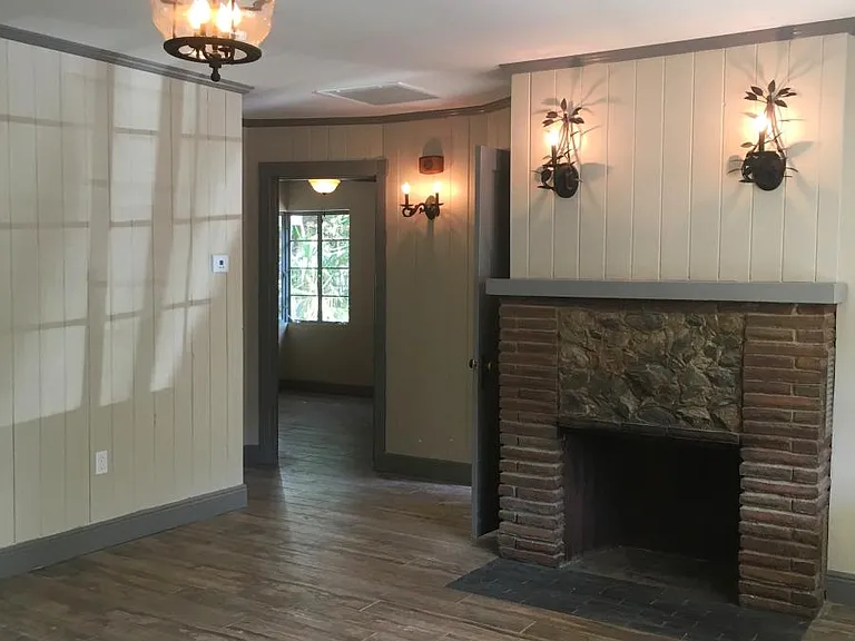Cottage theme throughout