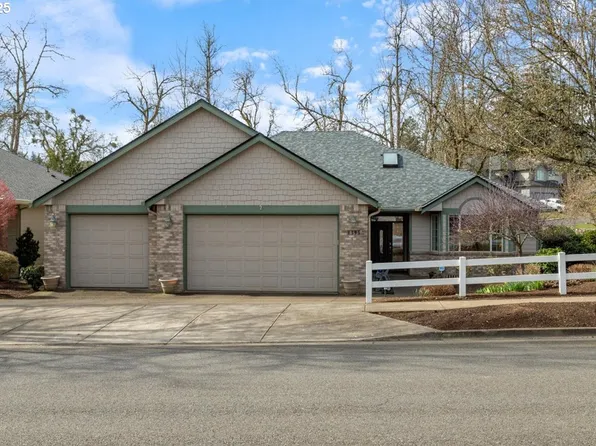 1395 W Meadows Dr NW, Salem, OR 97304