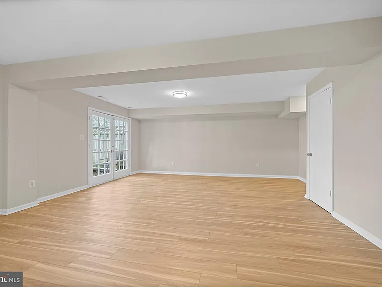 3221 Adams Ct — Photo 27