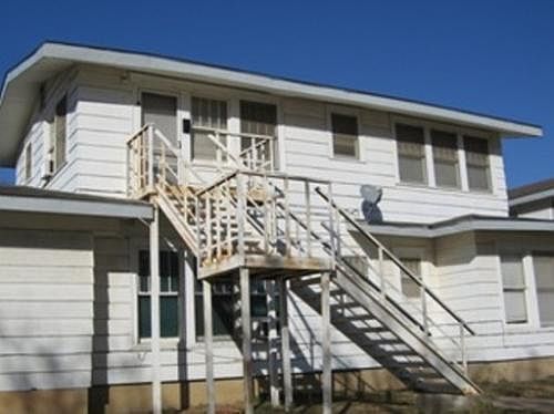 2nd image of 214 NE 7th Ave APT B