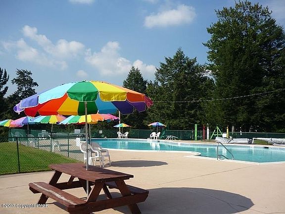 4th image of 1115 Country Club Drive