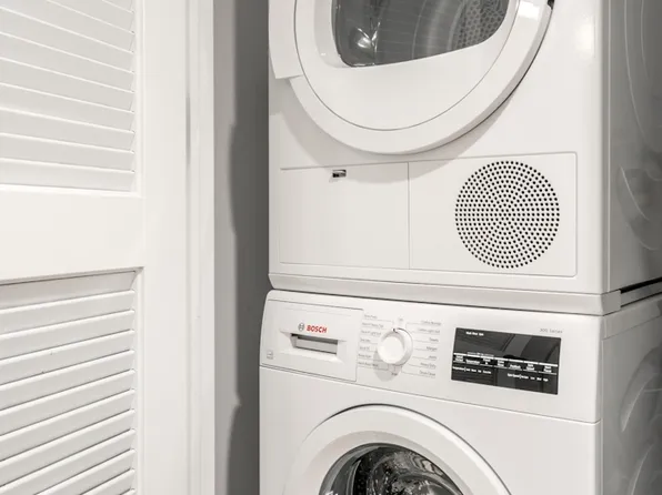 350 Clarkson Avenue image 5 of 12