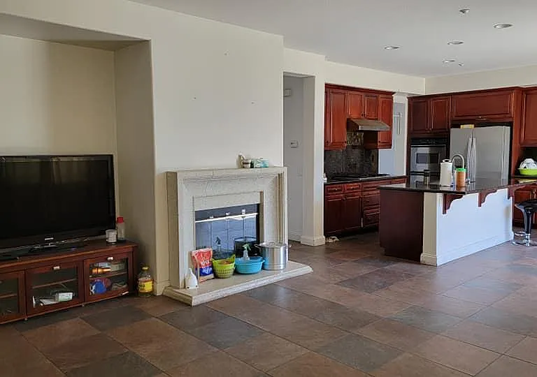 649 Lazaro Ln — Photo 6