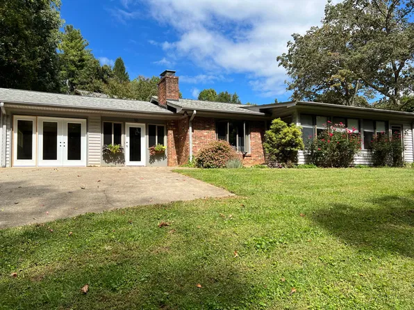 12 Wellspring Ln, Asheville, NC 28806