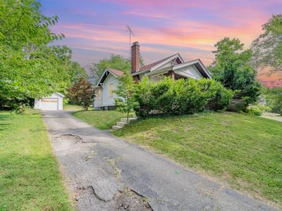 8230 Camargo Rd, Cincinnati, OH, 45243