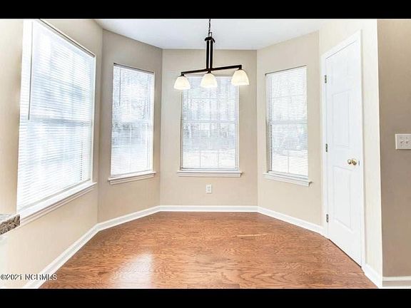 5th image of 5016 Split Rail Dr