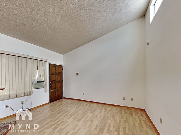 2nd image of 4729 34th St Unit 5B