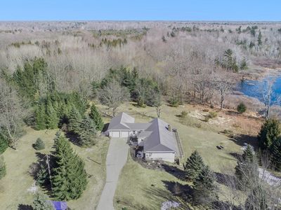 2562 N Lakeshore Dr, Ludington, MI, 49431