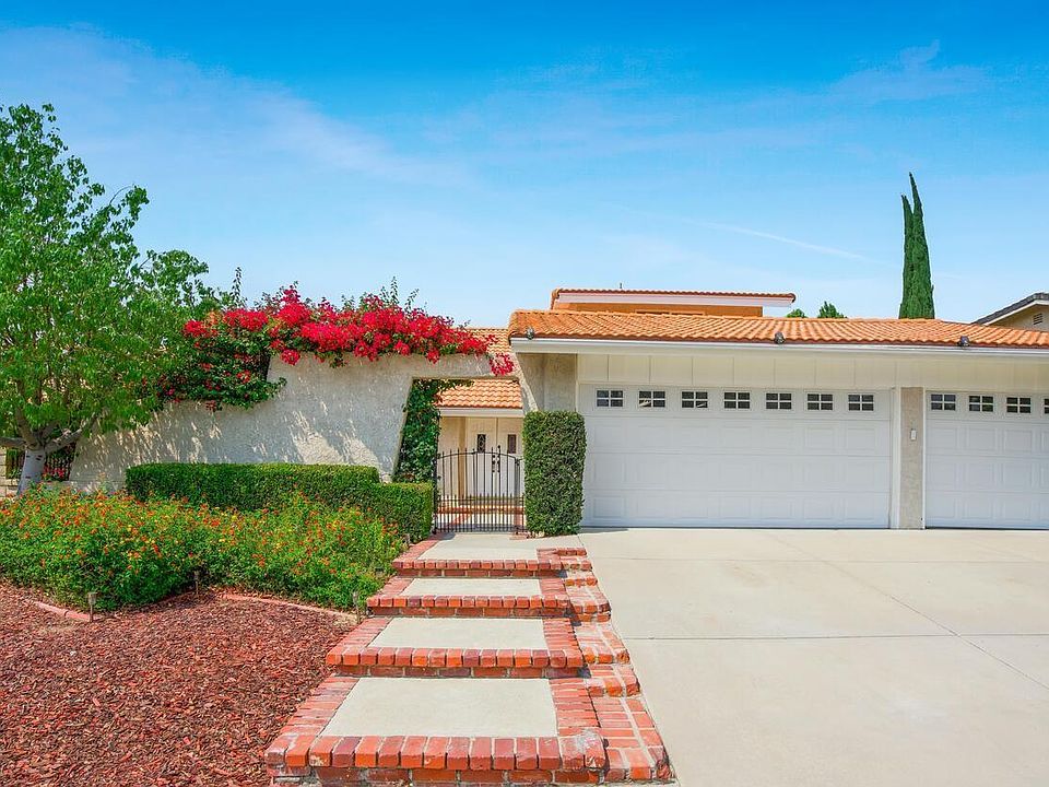 1st image of 28745 Pisces St