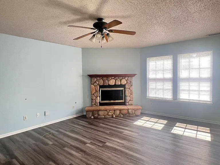 2473 Harvest Moon Dr — Photo 3