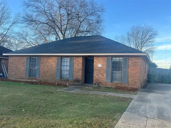 712 E Gardendale Dr, Montgomery, AL 36110