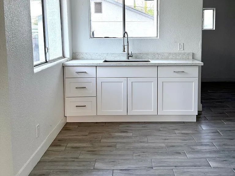 1021 E Fillmore St — Photo 11