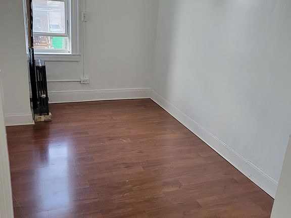 2nd image of 14516 109th Ave