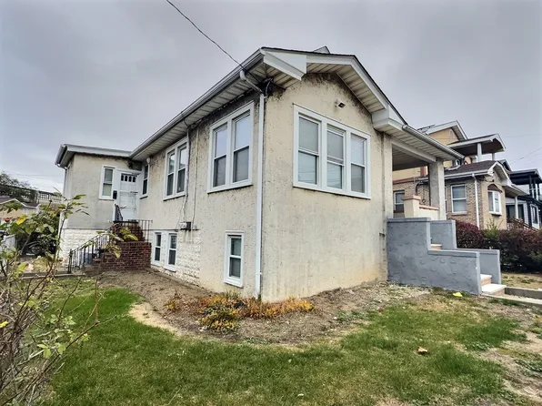 27-18 Collier Avenue image 2 of 7