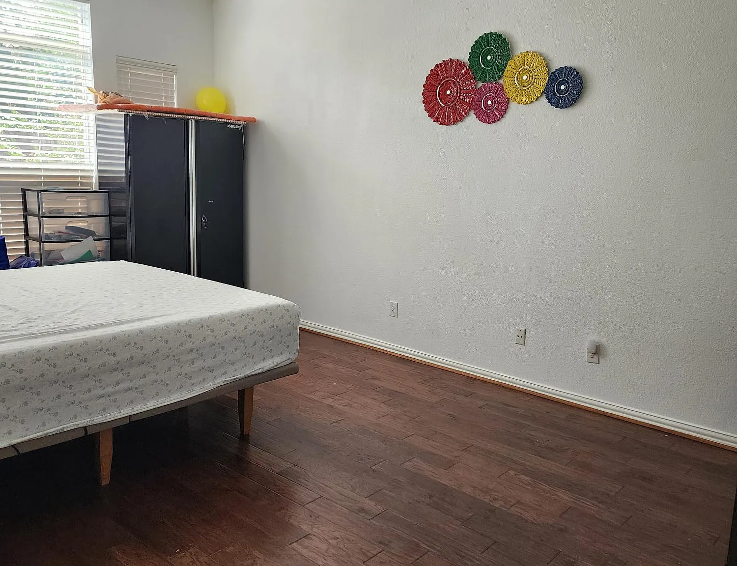 3 bed, 3.5 bath, 2829 sqft, $3,500 — Photo 4