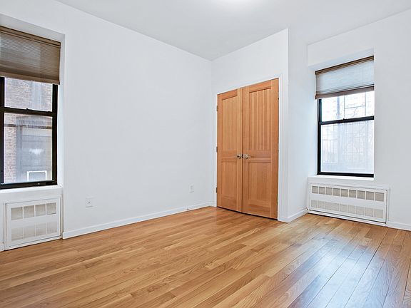 3rd image of 250 Manhattan Ave APT 5C