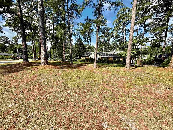 2nd image of 5903 Sylvan Dr