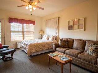 1001 Golf Dr, Branson West, MO 65737