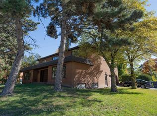 65 Regina Ave, Toronto, ON M6A 1R4