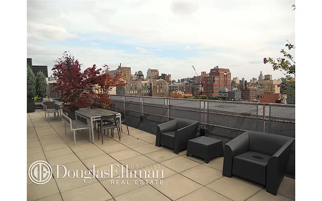 Rented by Douglas Elliman | media 24