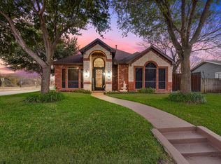 628 E Ellen Ave, Hurst, TX 76053