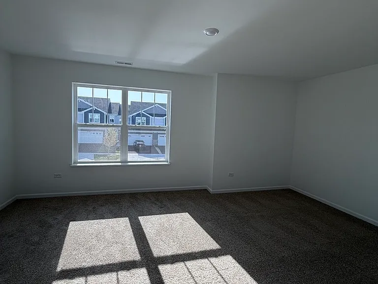 12172 Dodwell St — Photo 6