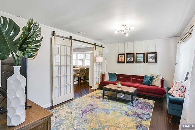 1st image of 113 Bergen Ave