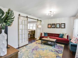 113 Bergen Ave, Waldwick, NJ 07463