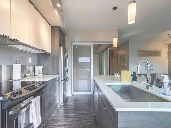 3rd image of 1290 Saint Paul St SW #511