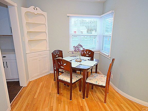 5th image of 6334 Bakman Ave