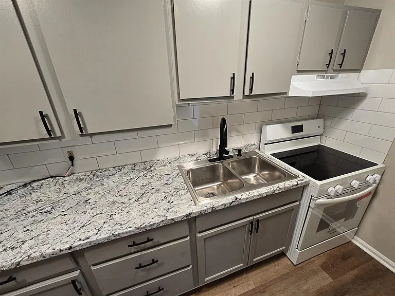 2657 Westover Ave SW #10 — Photo 3
