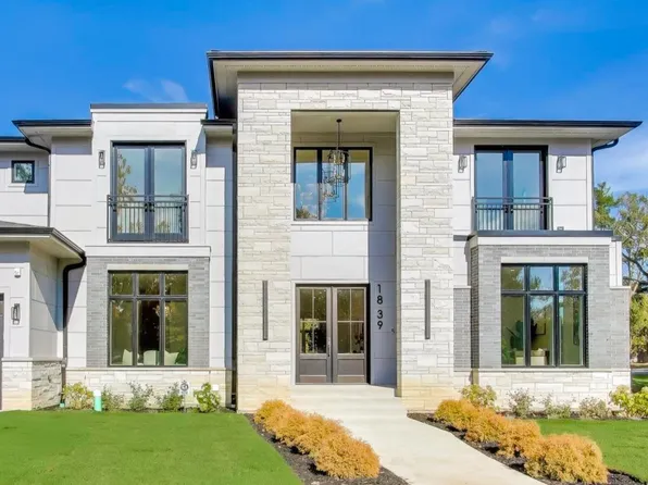 1839 Shelley Ct, Highland Park, IL 60035