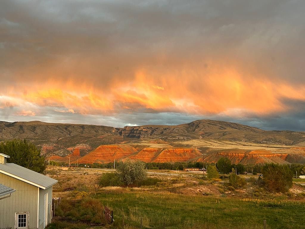 1675 Hwy 14 E, Shell, WY 82441 Zillow