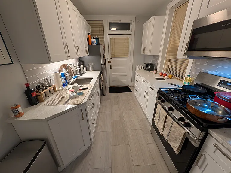 1706 W Cornelia Ave #3 — Photo 8