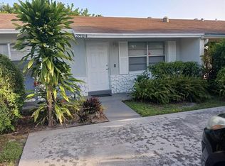 3904 Wilshire St, West Palm Beach, FL 33403