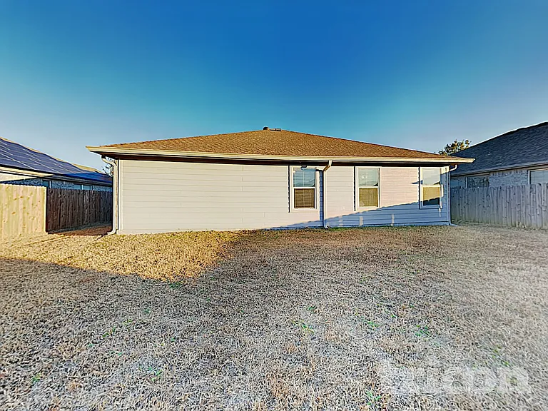 413 Rustic Grove Ln — Photo 16