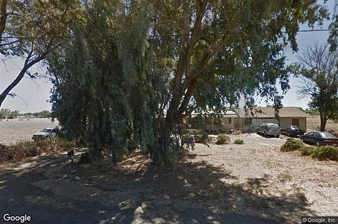 2nd image of 27022 River Rd