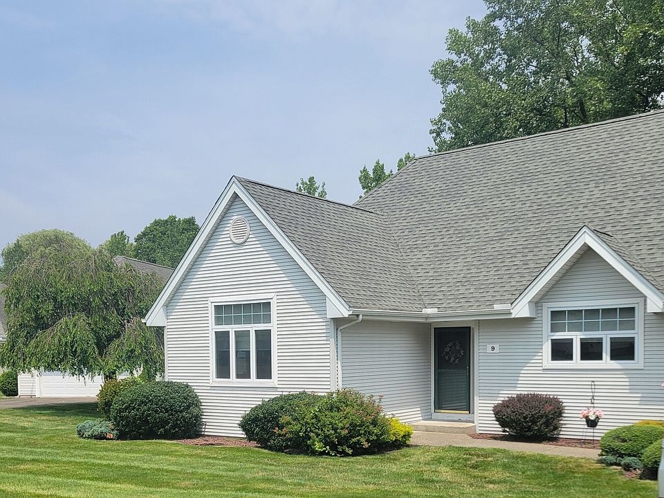1st image of 9 Alexandra Lane #9