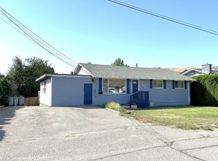 1359 Hamilton St, Kamloops, BC V2B2V3