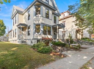 72 Main St, Burlington, VT 05401