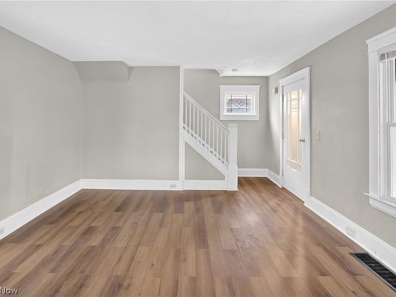 4th image of 884 Nela View Rd