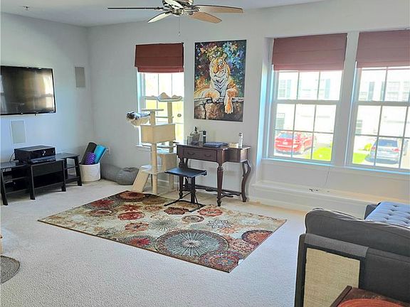 2nd image of 17 Red Rose Ln