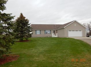 1946 Western Ridge Dr, Caro, MI 48723